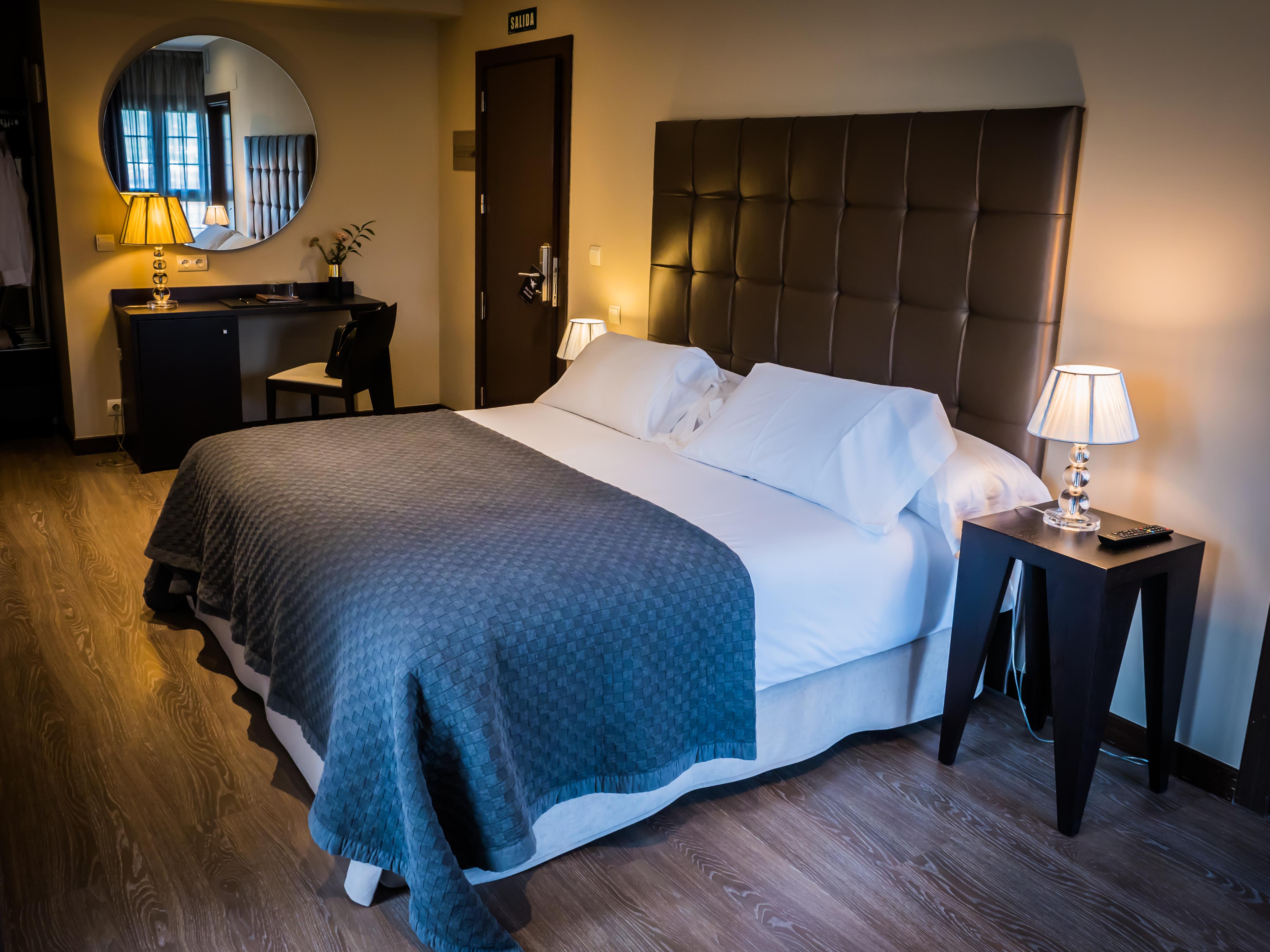 Pamplona Catedral Hotel ภายนอก รูปภาพ