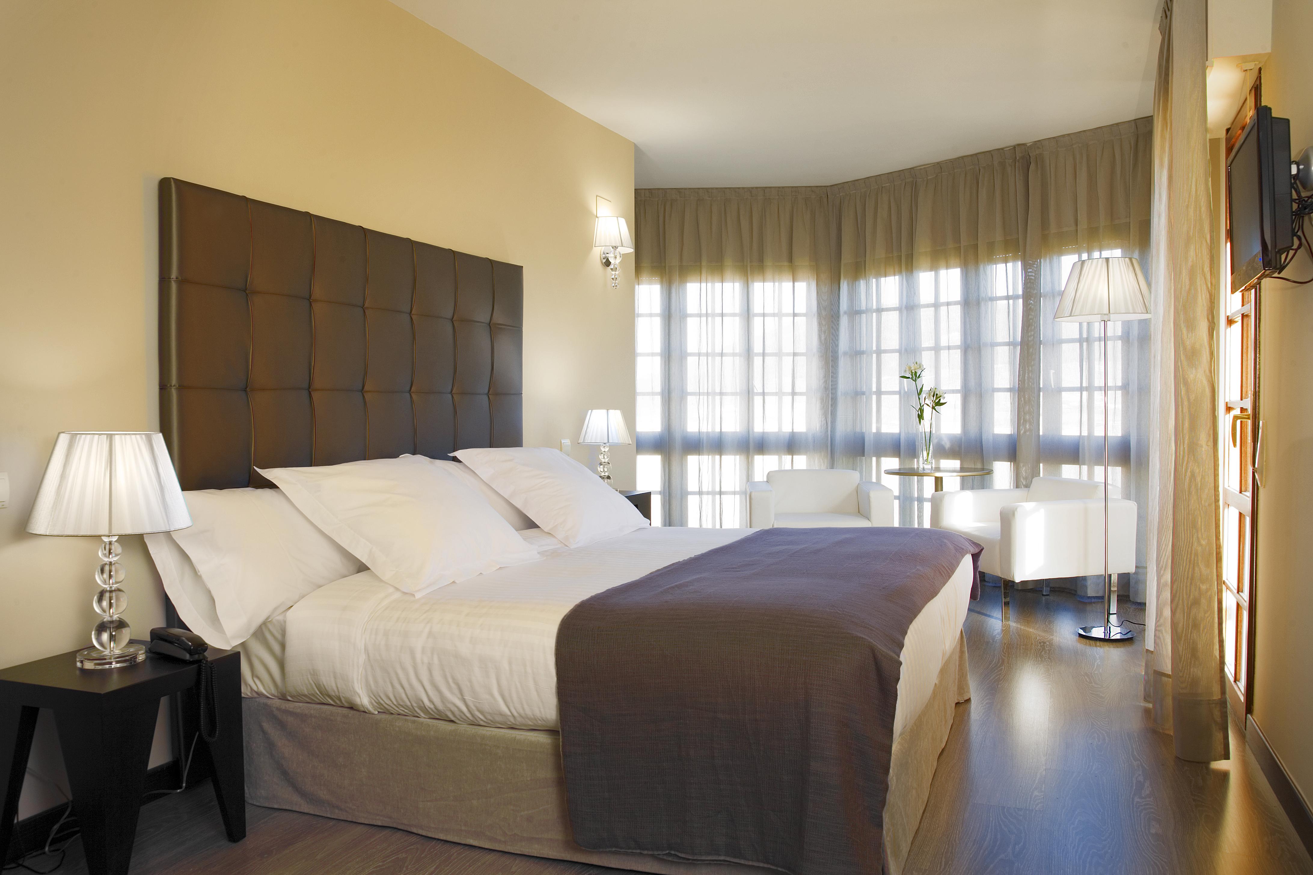 Pamplona Catedral Hotel ภายนอก รูปภาพ