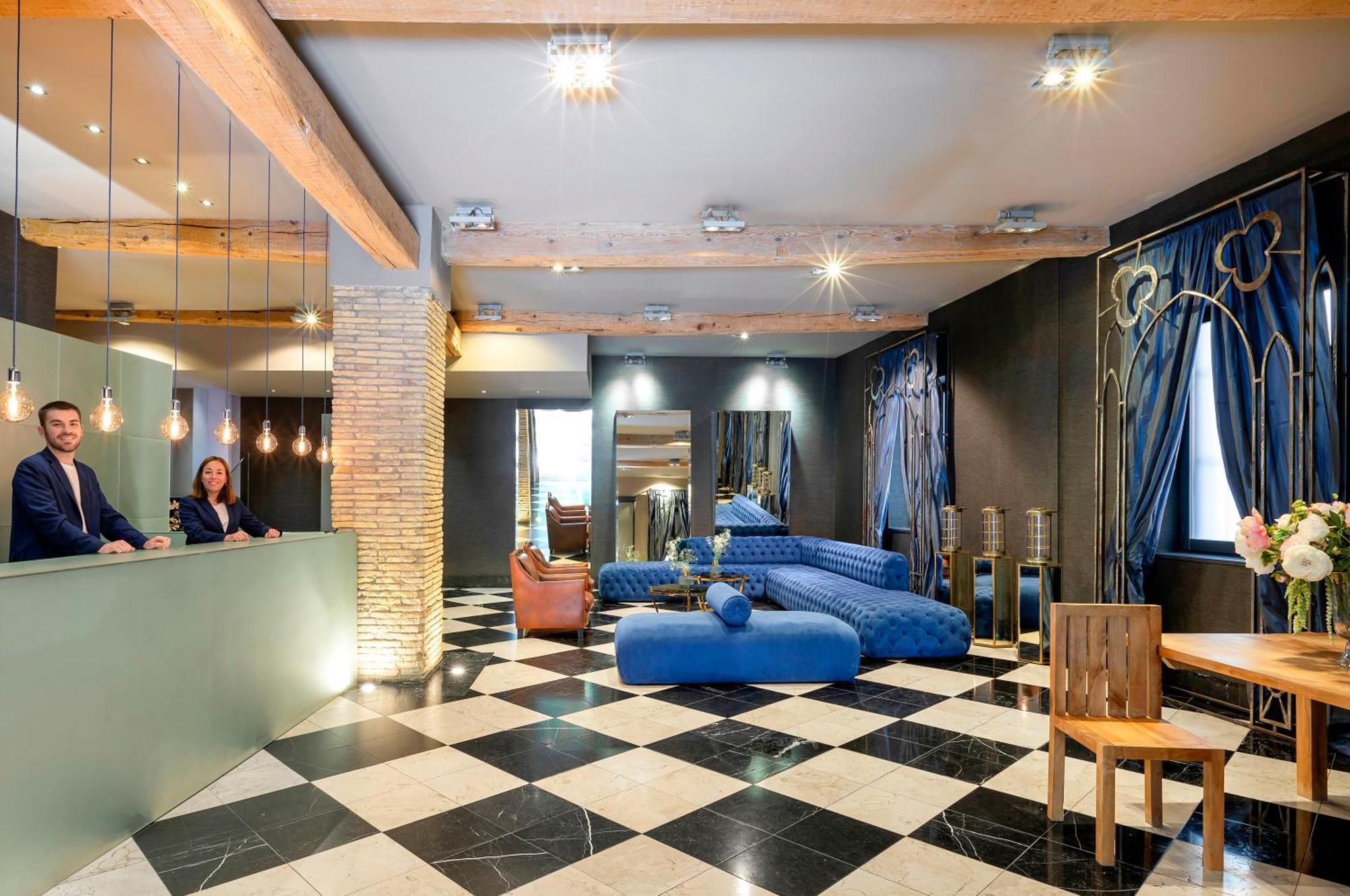 Pamplona Catedral Hotel ภายนอก รูปภาพ