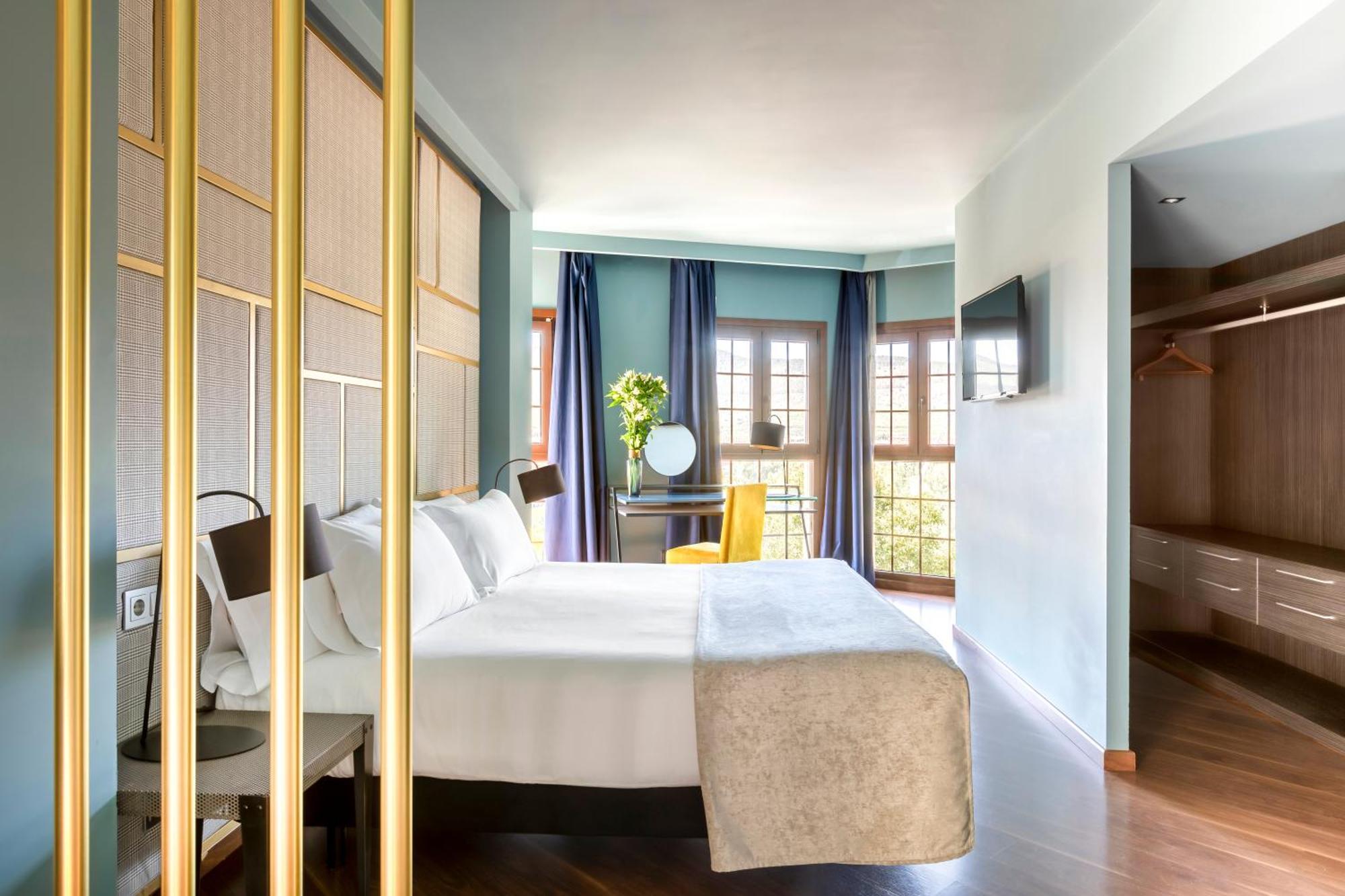 Pamplona Catedral Hotel ภายนอก รูปภาพ