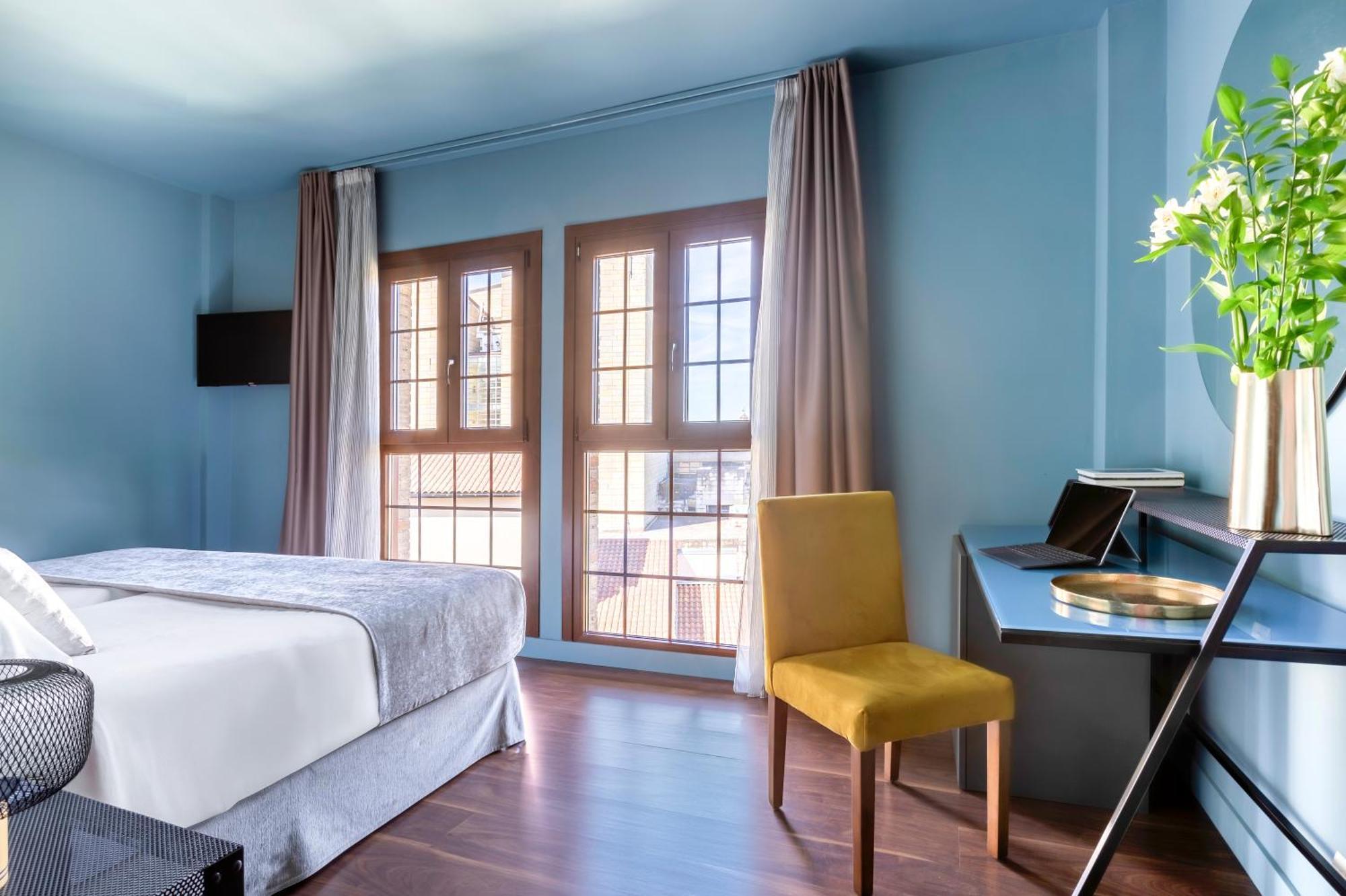 Pamplona Catedral Hotel ภายนอก รูปภาพ